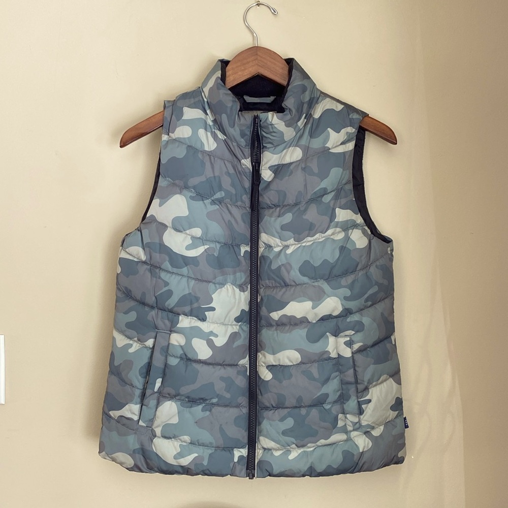 EUC GAP Camo Vest